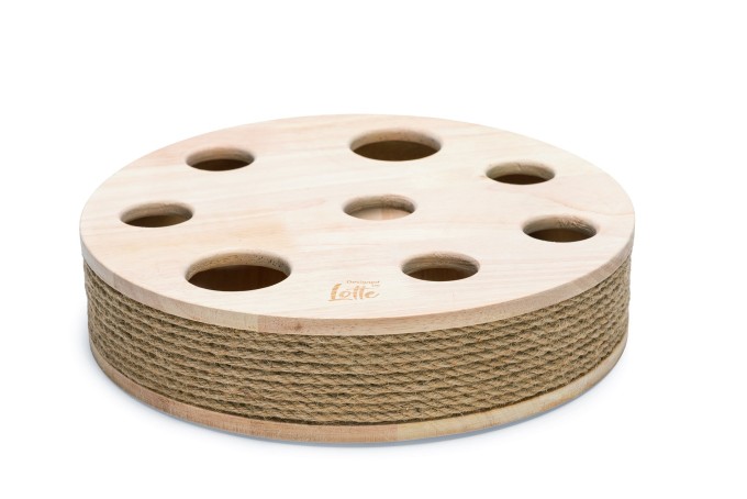 Designed by Lotte Hračka pro kočky Raya 30x7x30cm